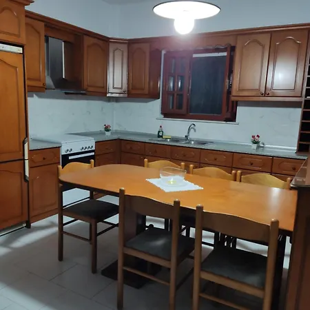 Miaris Antonis & Anastasia Apartman *